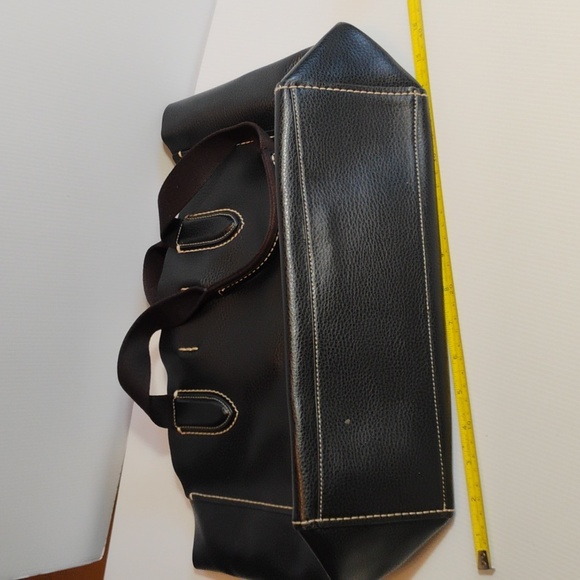 Coach Derby Tote in Pebble Leather H2298-58660 - Picture 9 of 10